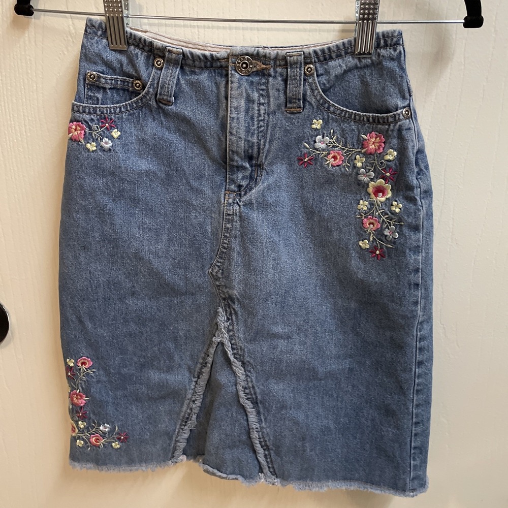 VTG Y2K Star Ride Jean Skirt Floral Embroidery Cottagecore Grandma Size‎ 8